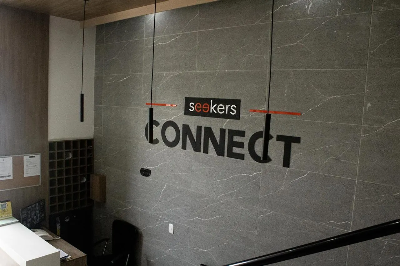 Aparta Estudios Connect Bogota 0*,