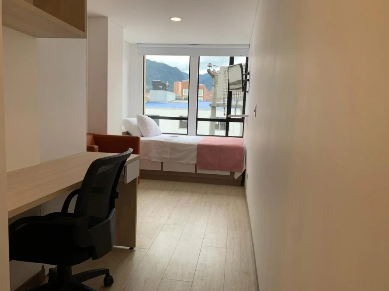 Aparta Estudios Connect Bogota 0*,  Colombia